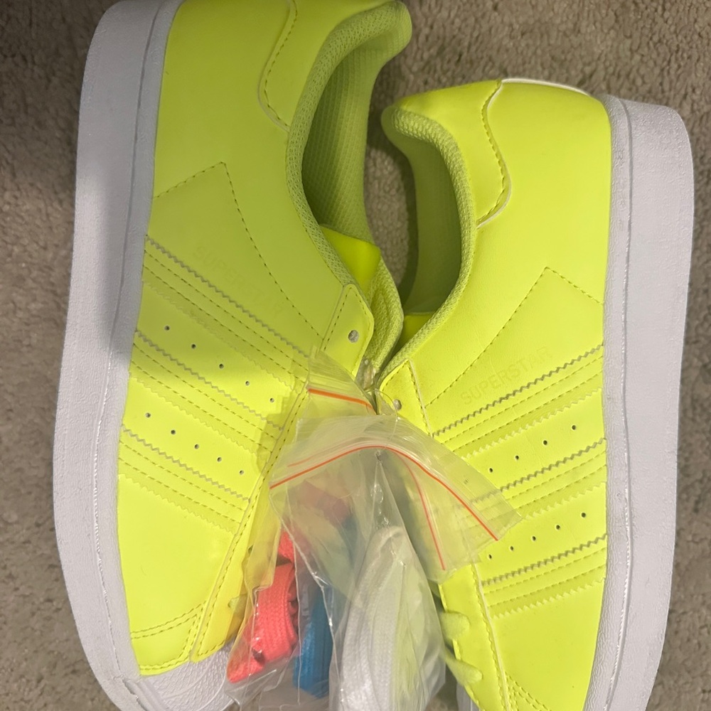 Adidas Bright Lime Sneakers with White Sole - Picture 5 of 7
